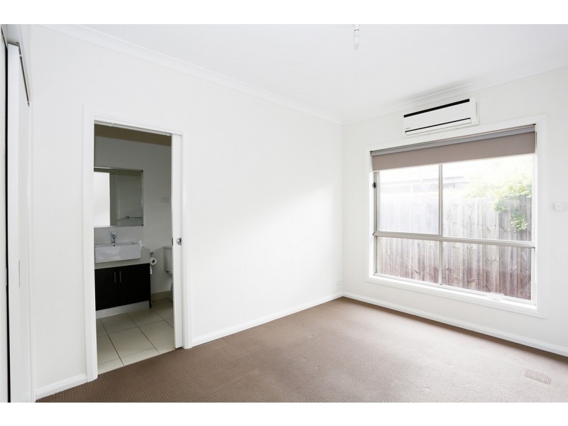 4/25 Gladstone Parade, Glenroy VIC 3046