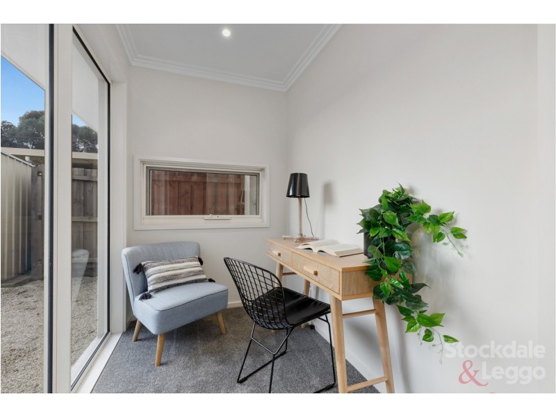 2/33 Evell Street, Glenroy VIC 3046