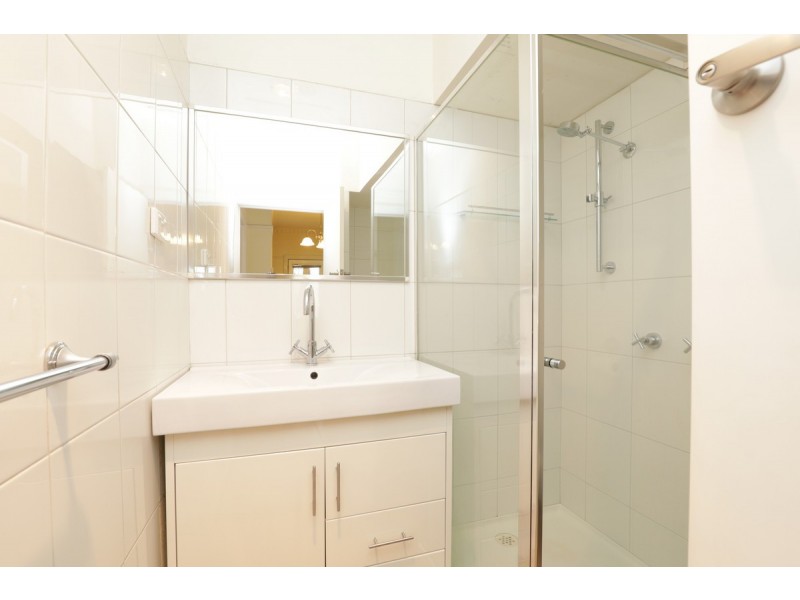 18 Kingsford Avenue, Coburg North VIC 3058