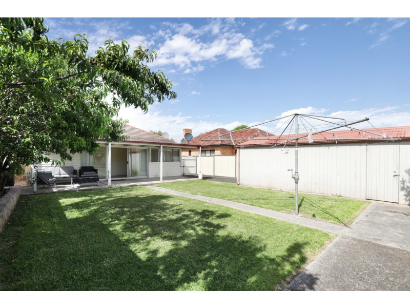 18 Kingsford Avenue, Coburg North VIC 3058
