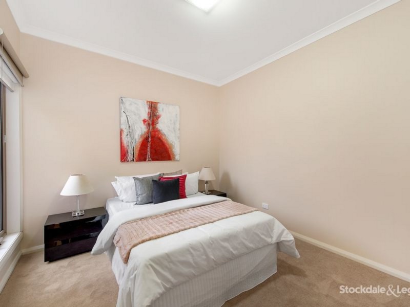 2/85 Winifred Street, Oak Park VIC 3046