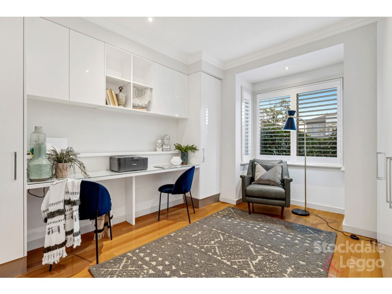 1/26 Watt Avenue, Oak Park VIC 3046