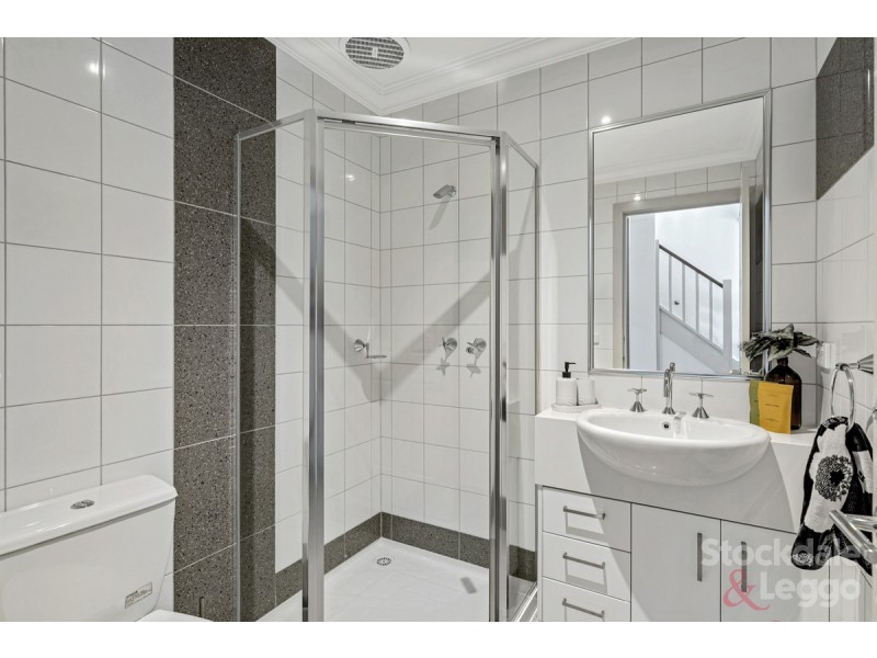 1/26 Watt Avenue, Oak Park VIC 3046