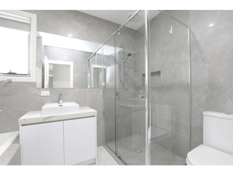 1/28 Curie Avenue, Oak Park VIC 3046