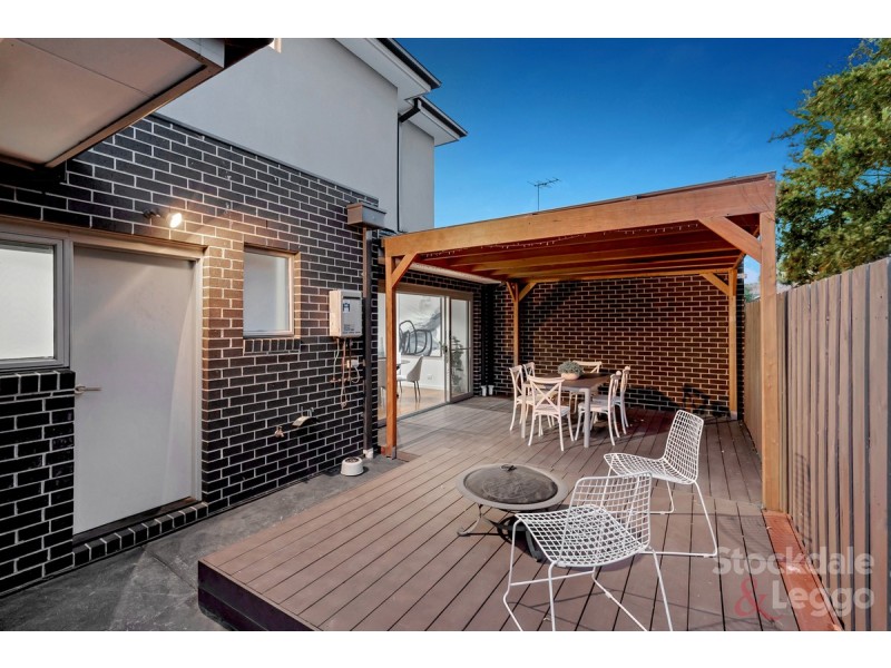2/108 View Street, Glenroy VIC 3046