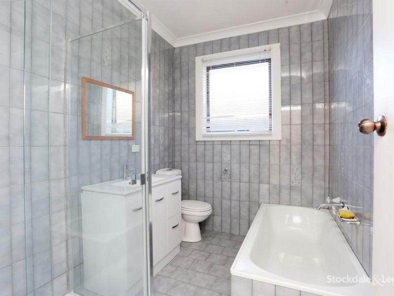 18 Maude Avenue, Glenroy VIC 3046