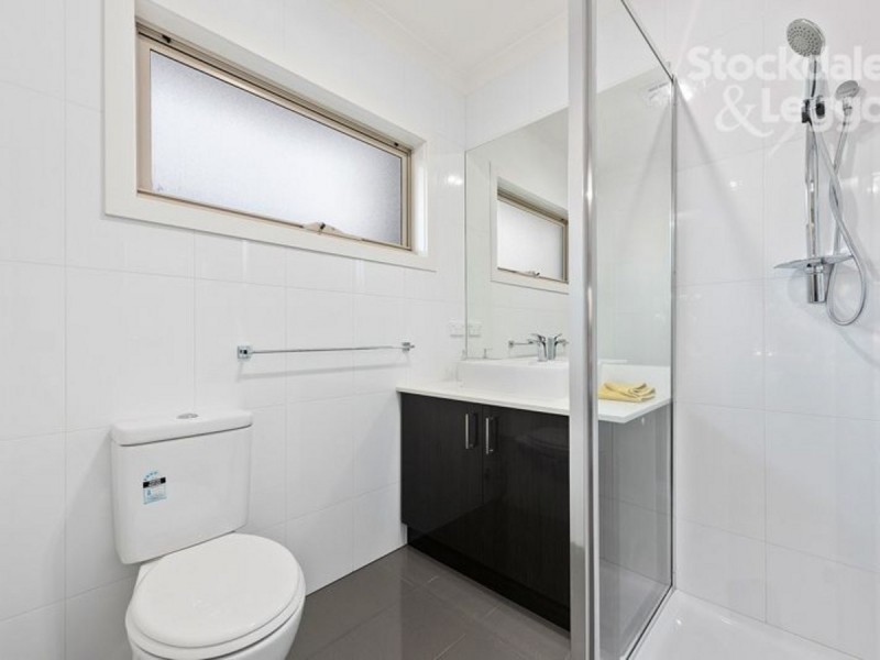 9a St James Street, Hadfield VIC 3046
