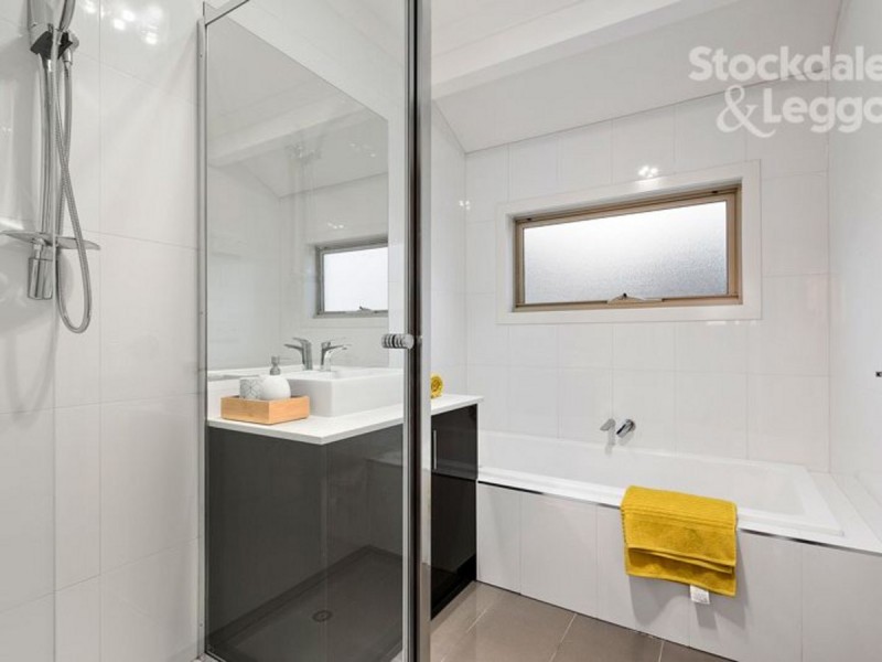 9a St James Street, Hadfield VIC 3046