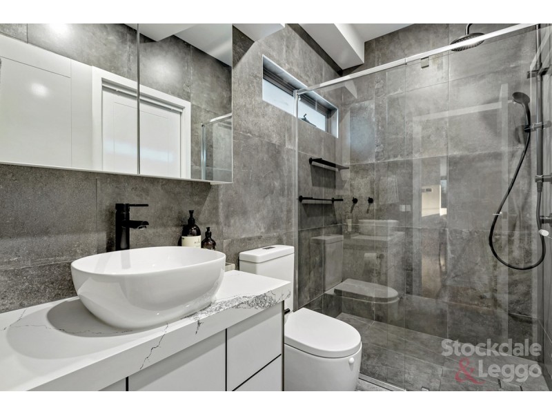 1/232 Waterloo Road, Oak Park VIC 3046