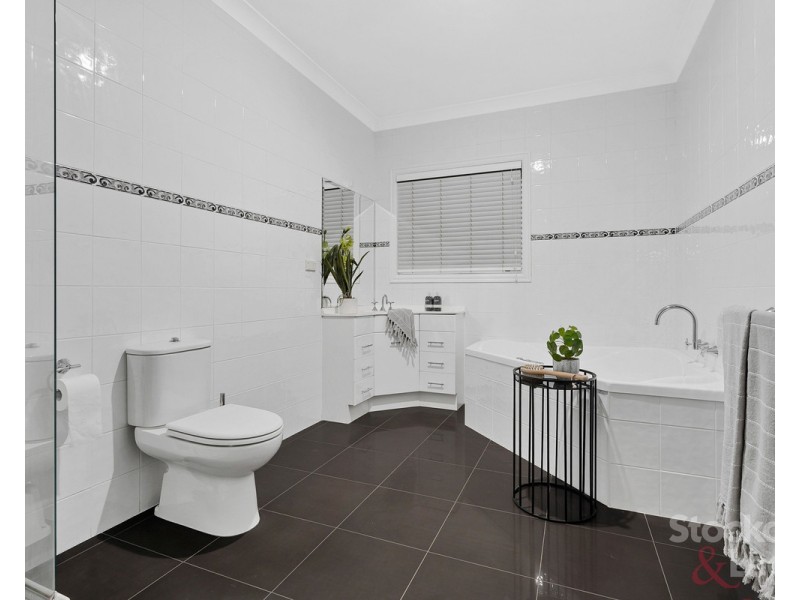 35 Farview Street, Glenroy VIC 3046