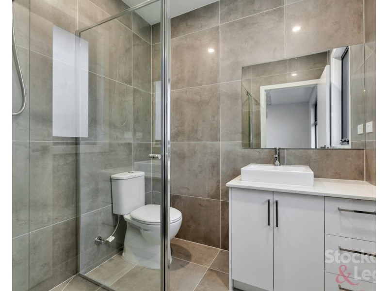 2/73 Hubert Avenue, Glenroy VIC 3046