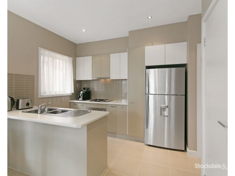 1/10 Leonard Avenue, Glenroy VIC 3046