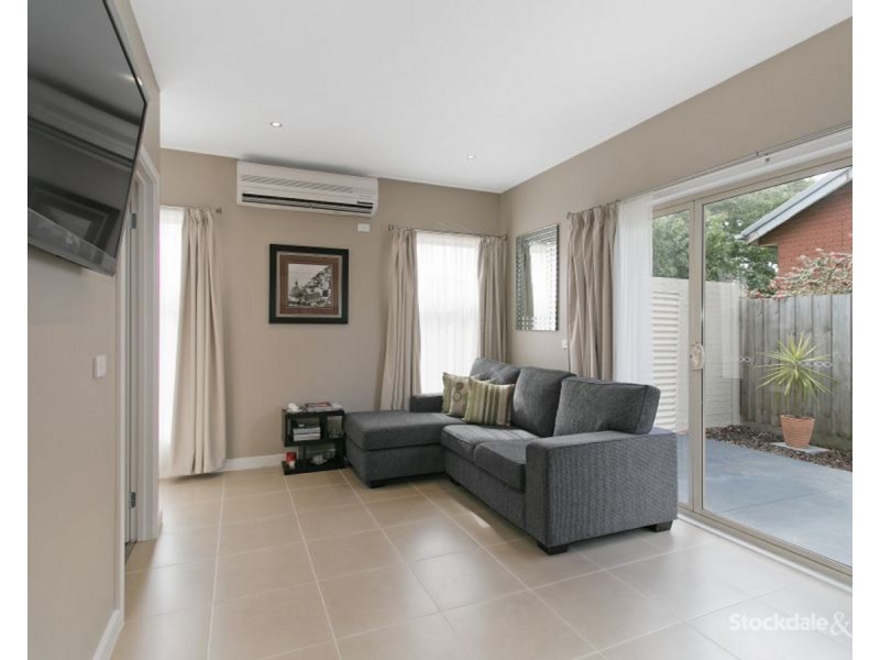 1/10 Leonard Avenue, Glenroy VIC 3046