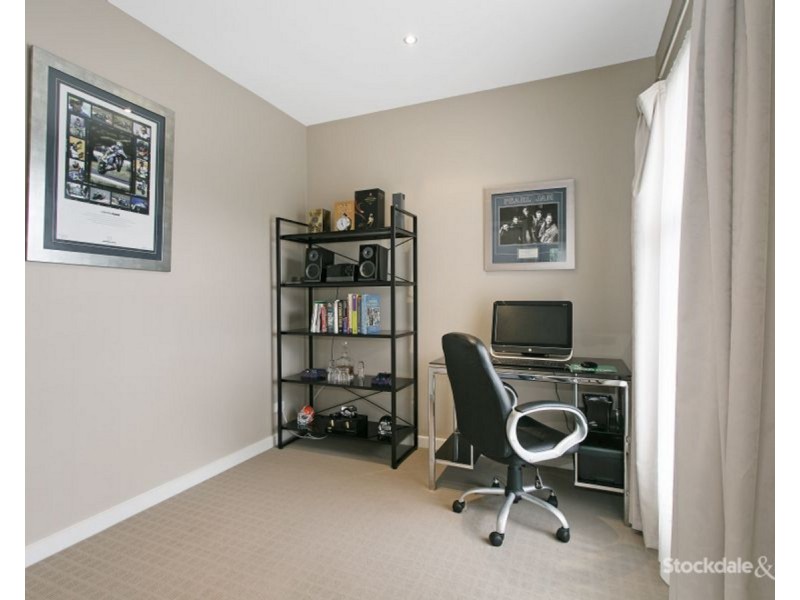 1/10 Leonard Avenue, Glenroy VIC 3046