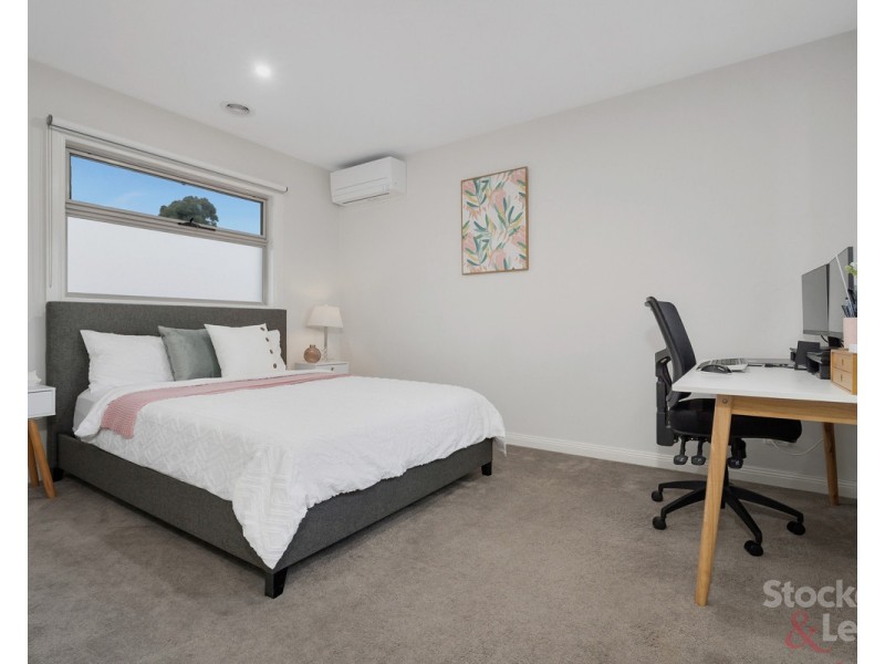 2/19 Isla Avenue, Glenroy VIC 3046