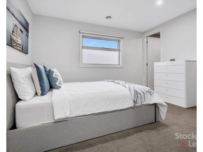 2/19 Isla Avenue, Glenroy VIC 3046
