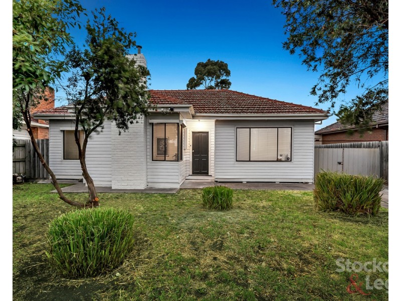 10 Dickinson Street, Hadfield VIC 3046