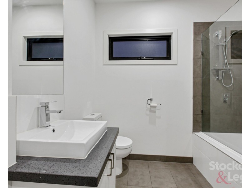 2/10 Caldwell Street, Glenroy VIC 3046