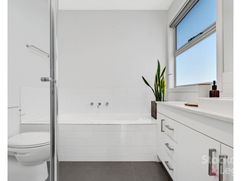 1/50 Hubert Avenue, Glenroy VIC 3046