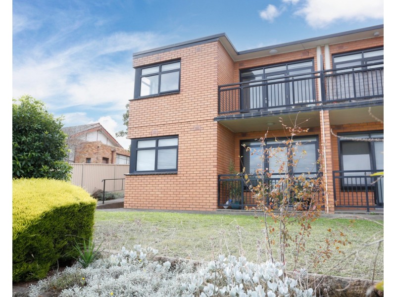 3/64 New Road, Oak Park VIC 3046