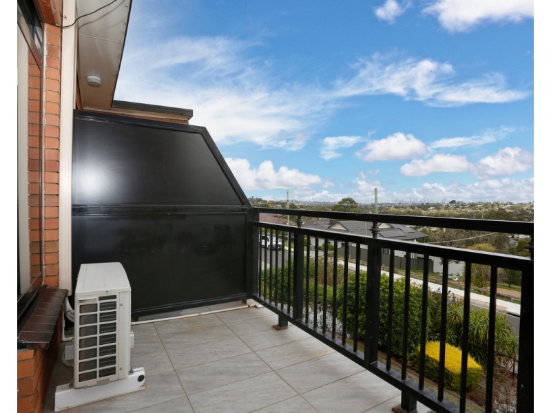 3/64 New Road, Oak Park VIC 3046