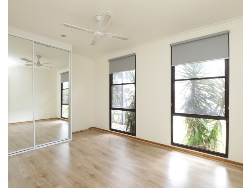 2 Canadian Court, Meadow Heights VIC 3048