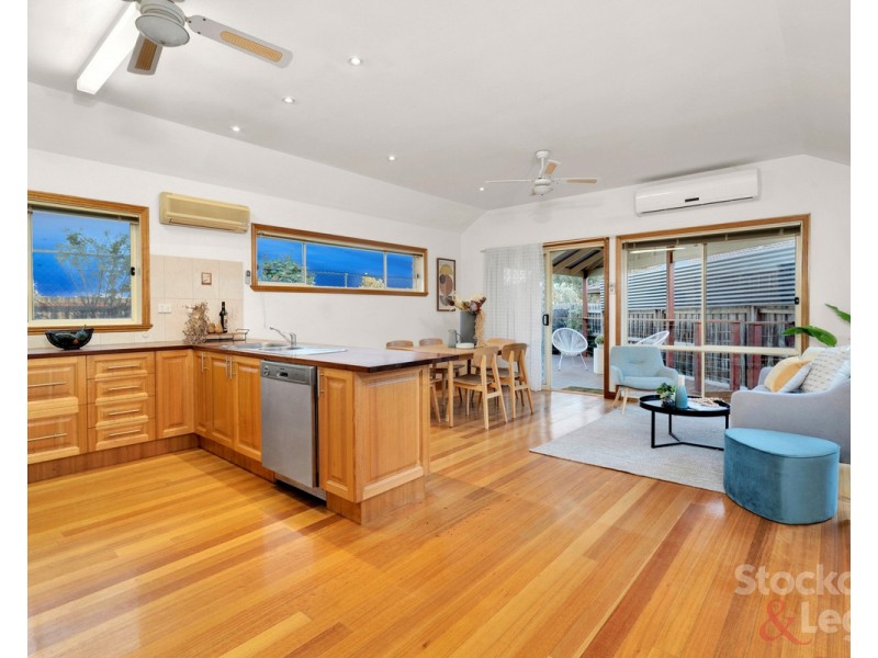 27 Acacia Street, Glenroy VIC 3046