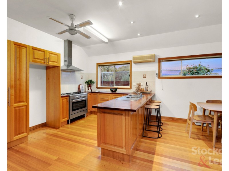 27 Acacia Street, Glenroy VIC 3046