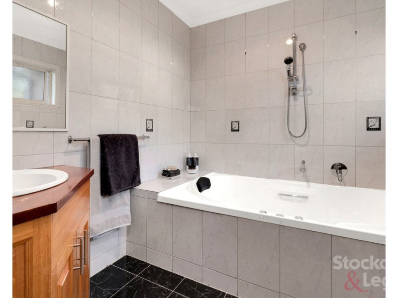 27 Acacia Street, Glenroy VIC 3046