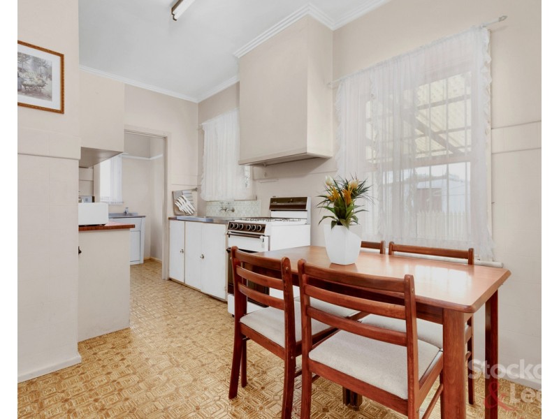 4 Melbourne Avenue, Glenroy VIC 3046
