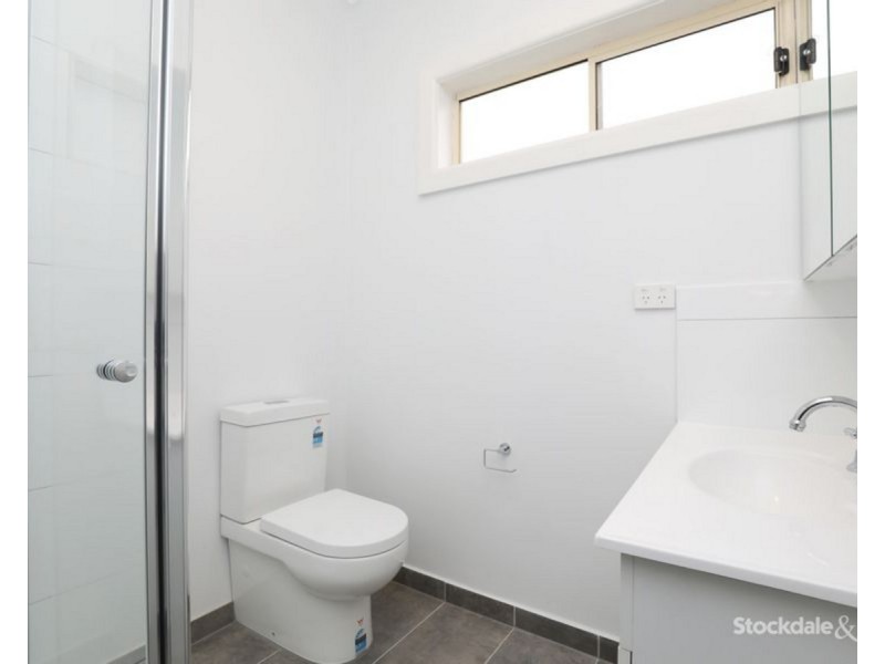 12 Melbourne Avenue, Glenroy VIC 3046