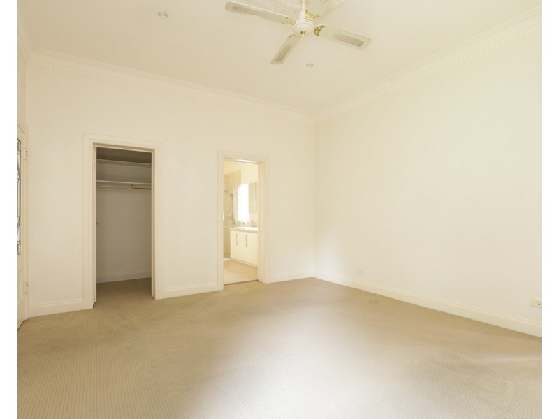 3 Carnarvon Road, Essendon VIC 3040