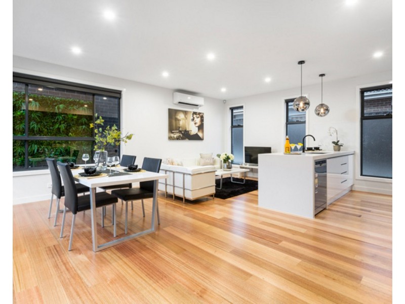 1/54 Winifred Street, Oak Park VIC 3046