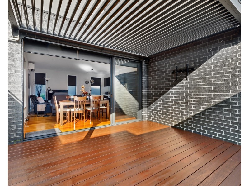 1/54 Winifred Street, Oak Park VIC 3046