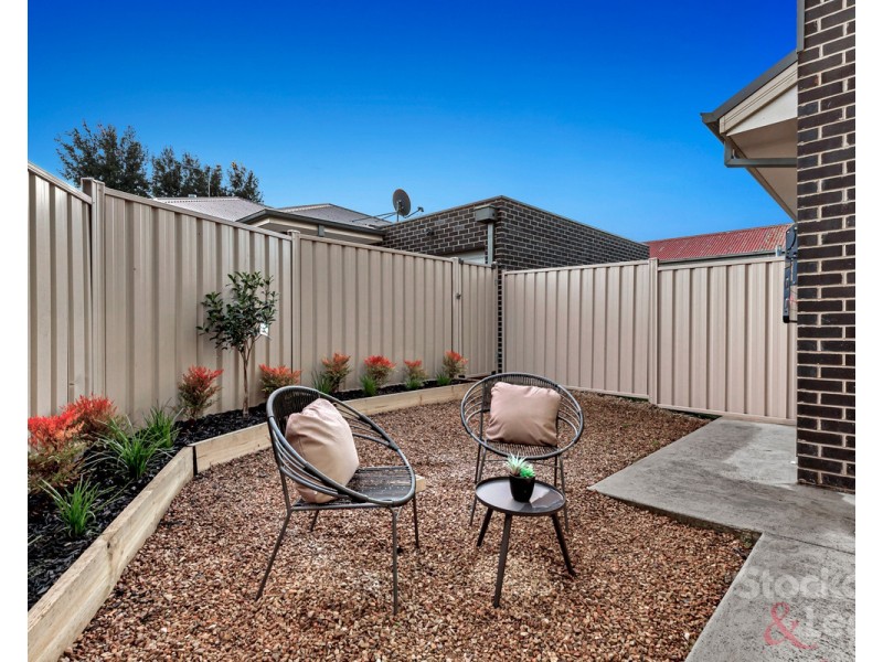 2/39-41 Valencia Street, Glenroy VIC 3046