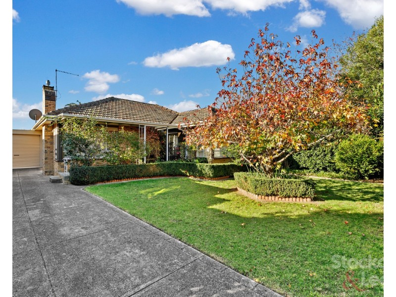12 Bayview Road, Glenroy VIC 3046