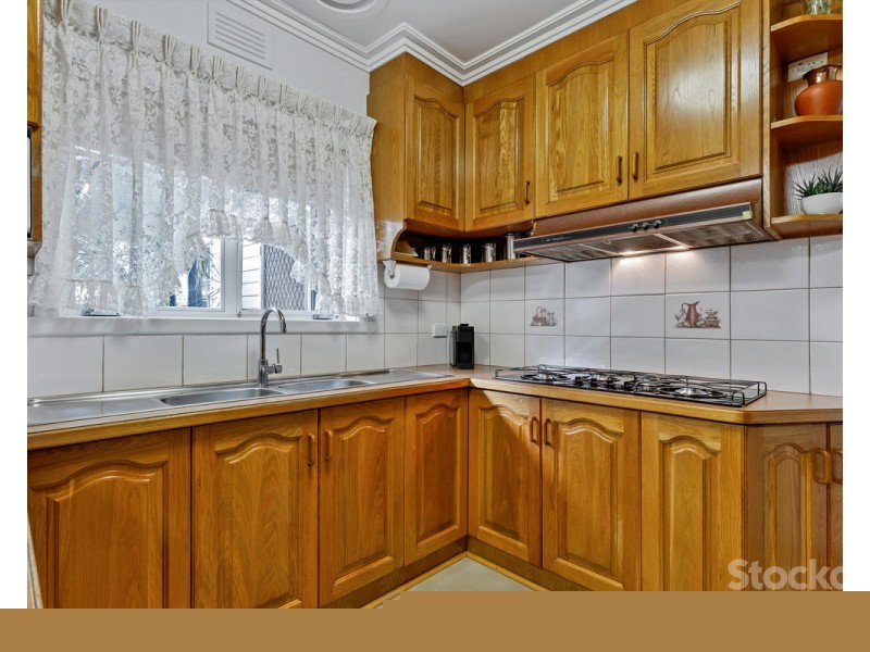 12 Bayview Road, Glenroy VIC 3046