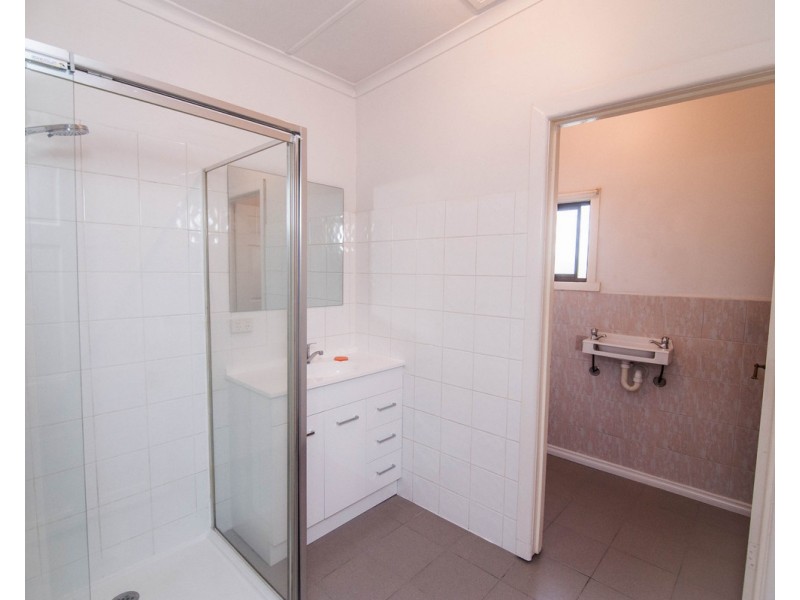 24 Justin Avenue, Glenroy VIC 3046