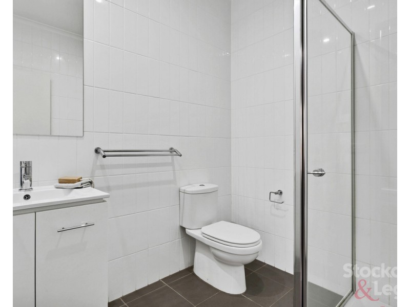 2/44 Gladstone Parade, Glenroy VIC 3046