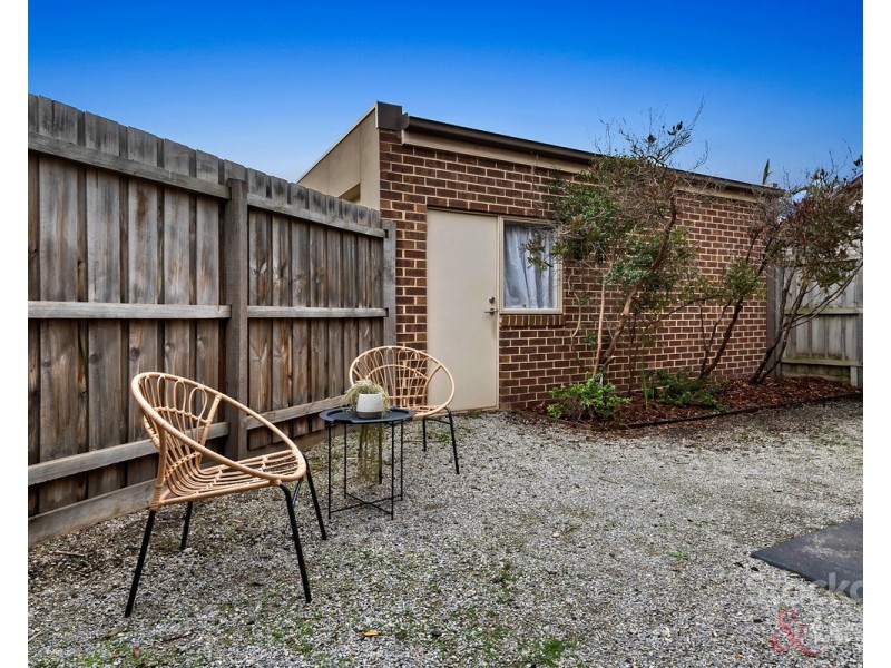 2/44 Gladstone Parade, Glenroy VIC 3046