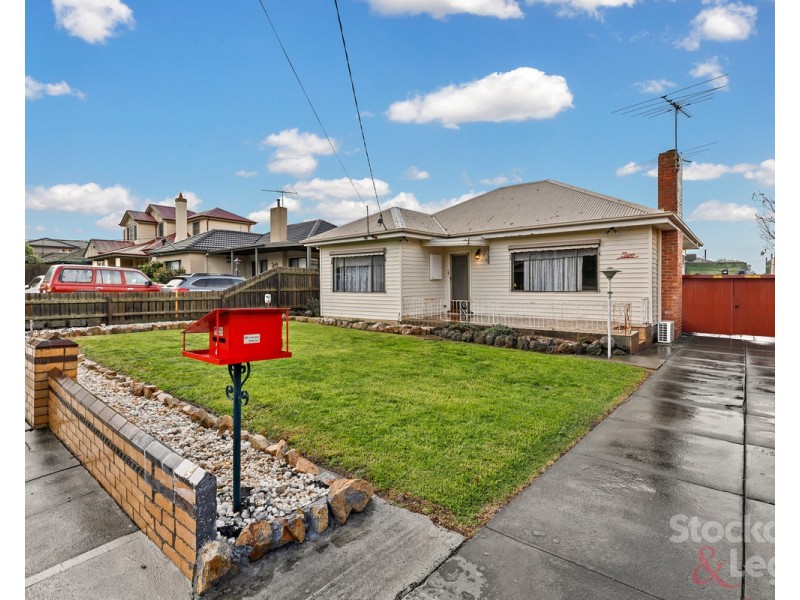 2 Hubert Avenue, Glenroy VIC 3046