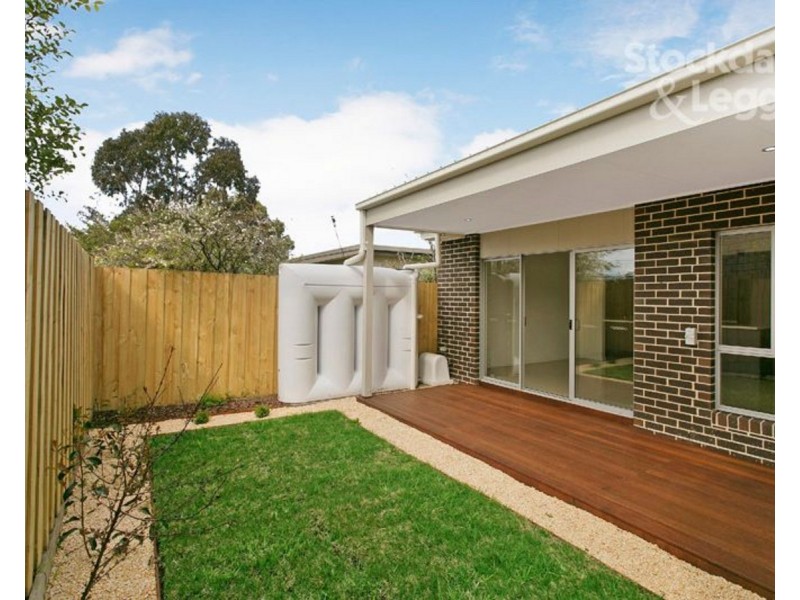 2/28 View Street, Glenroy VIC 3046