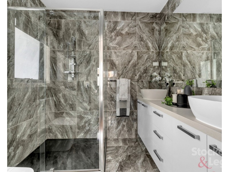 61 Xavier Street, Oak Park VIC 3046