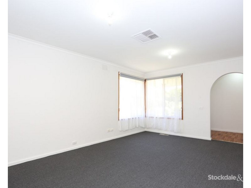 27 Pearson Crescent, Coolaroo VIC 3048