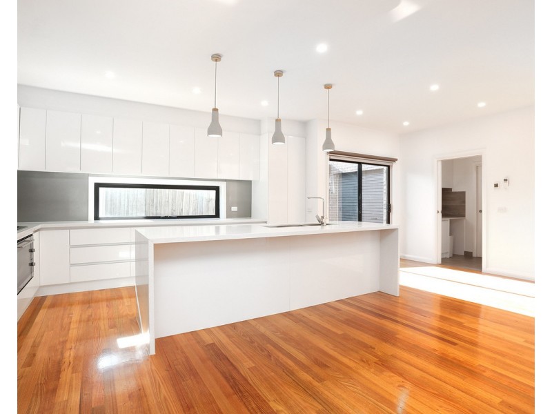 2/42 Hubert Avenue, Glenroy VIC 3046