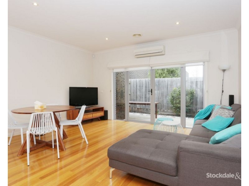 106 Chapman Avenue, Glenroy VIC 3046