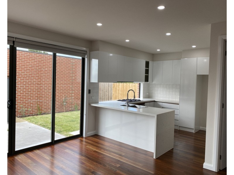 1/24 Maude Avenue, Glenroy VIC 3046