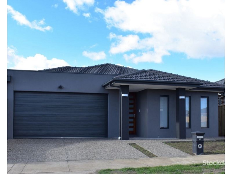 47 Harfield Avenue, Mickleham VIC 3064