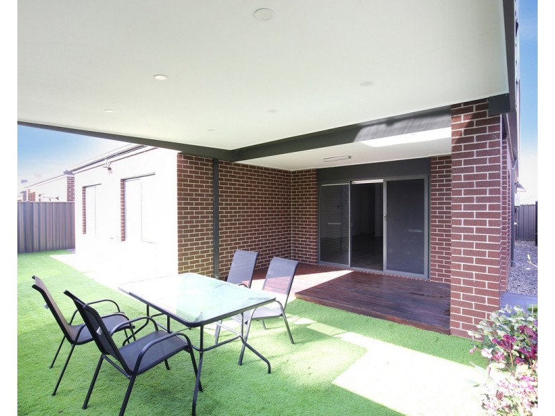 14 Faston Road, Kalkallo VIC 3064