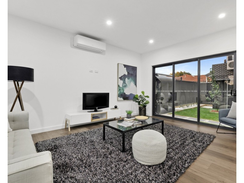 1/4 Bourchier Street, Glenroy VIC 3046